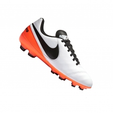 Детские футбольные бутсы Nike JR Tiempo Genio FG (819186-108)
